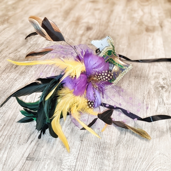 Ladies Mardi Gras Mask 2022 Mardi Gras Ball Formal Attire Exotic Feathered Mask - Picture 11 of 12
